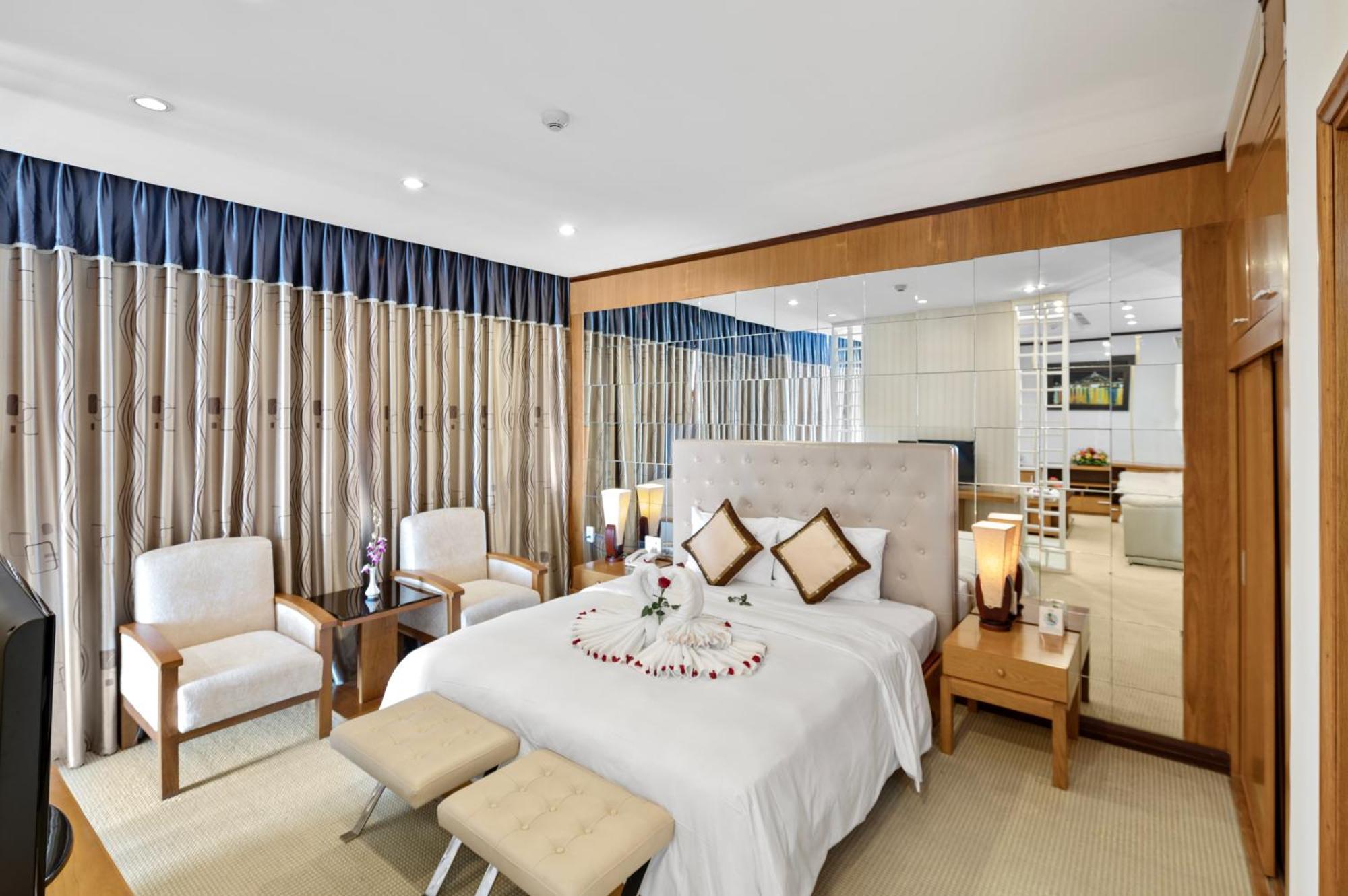 Danang Petro Hotel Exterior photo
