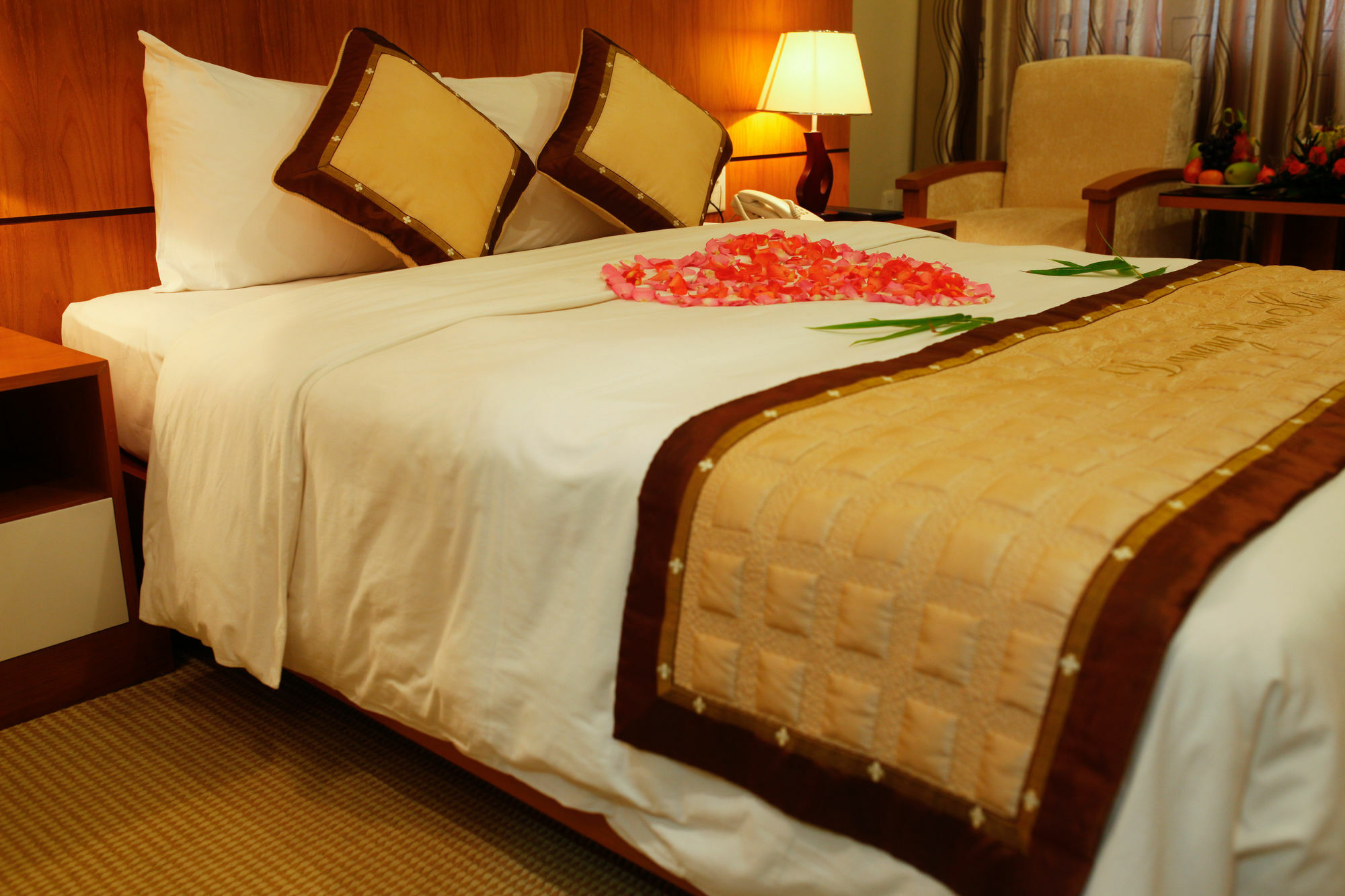 Danang Petro Hotel Exterior photo