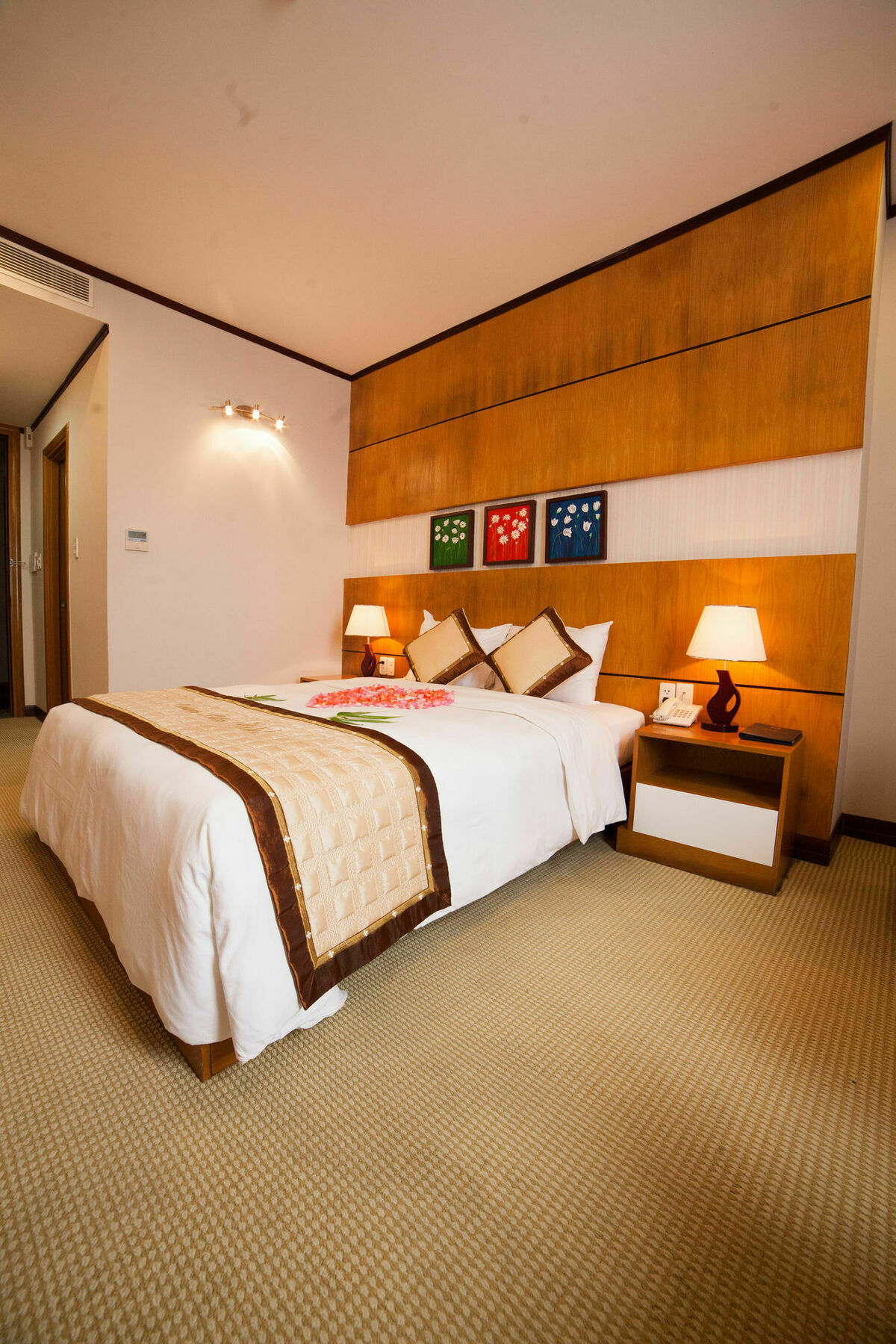 Danang Petro Hotel Exterior photo